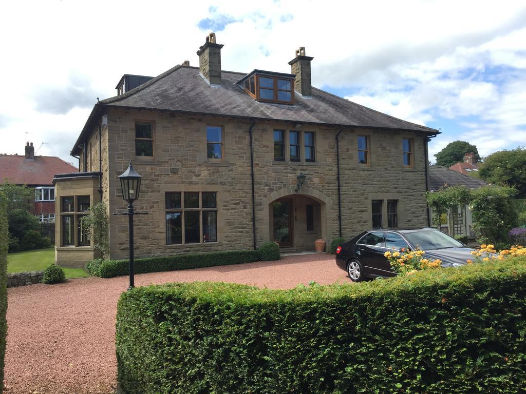 Guest house West Acre House
